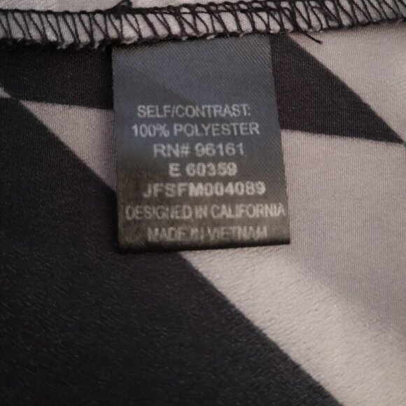 2 / $20.00 BeBop Ladies Size Medium Gray & Black Lightweight Elastic Waist Dress - Picture 5 of 9